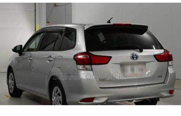 Toyota Corolla Fielder 1.5 Petrol AWD 2021 Silver