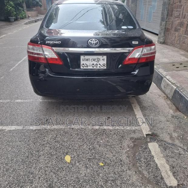 Toyota Premio 2011 Black