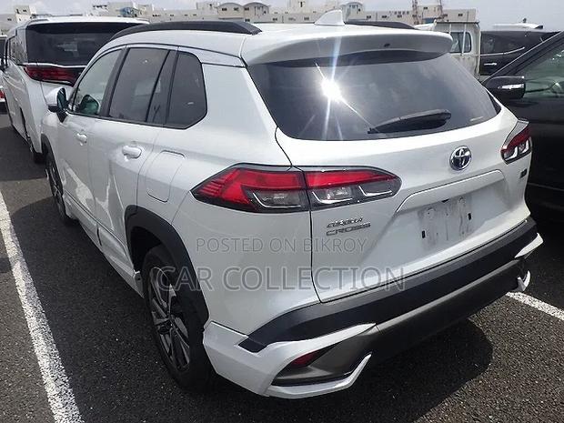 Toyota Corolla Cross 1.8 Hybrid FWD 2022 Pearl