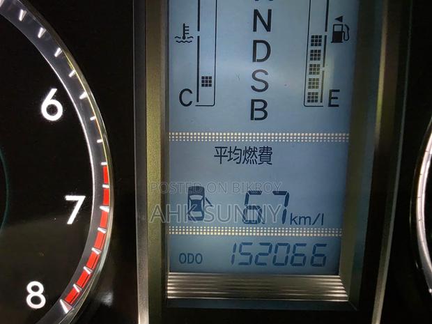 Toyota Premio 2011 Pearl