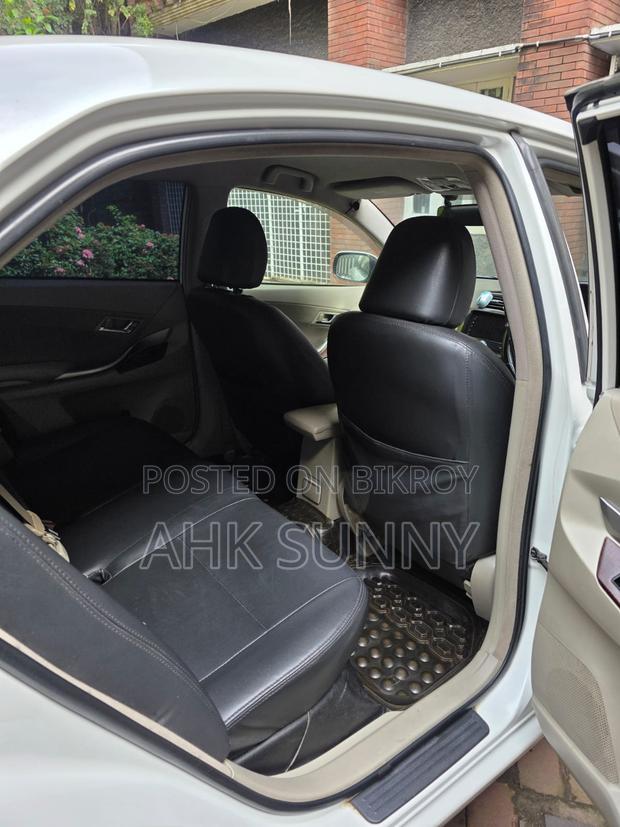 Toyota Premio 2011 Pearl