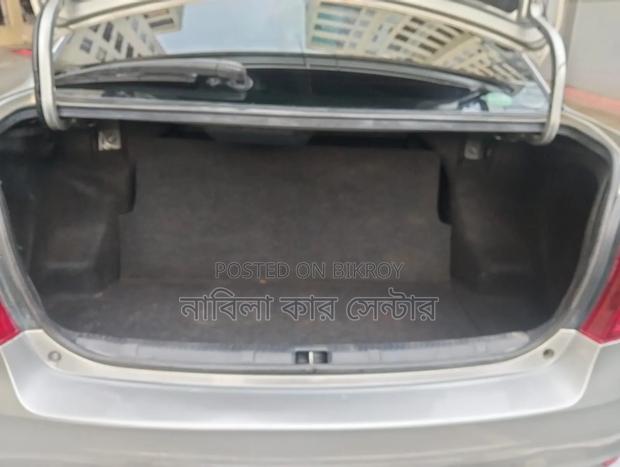 Toyota Axio 2018 Silver
