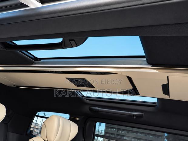 Toyota Alphard 2.5 Hybrid AWD 2023 Pearl