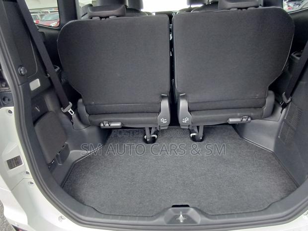 Toyota Noah 2022 Pearl
