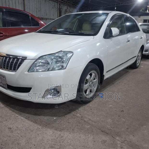Toyota Premio 2012 Pearl