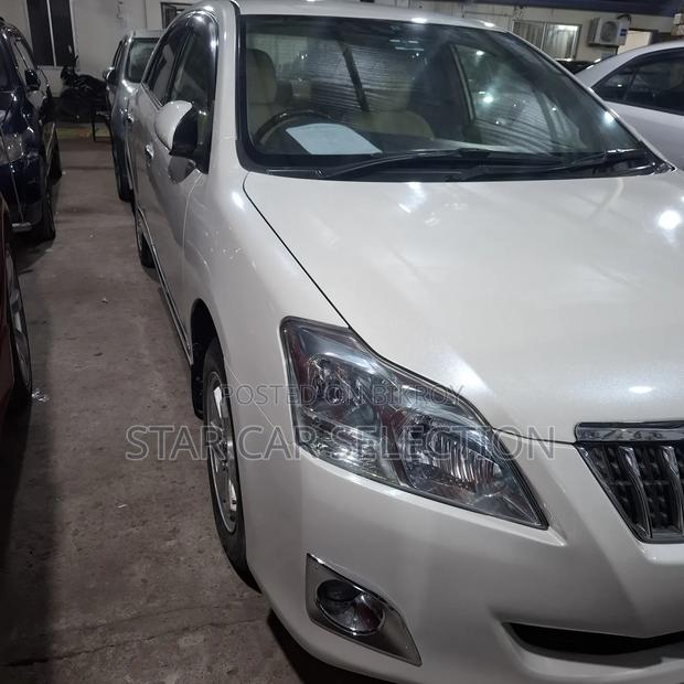 Toyota Premio 2012 Pearl
