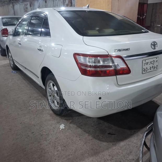 Toyota Premio 2012 Pearl