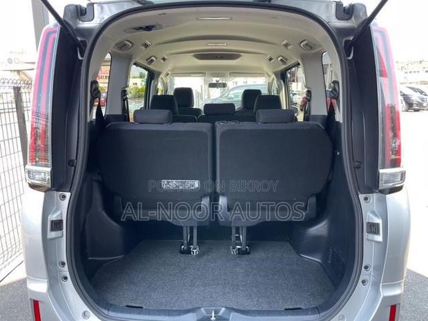 Toyota Noah 2.0 FWD (8 Seater) 2021 Silver