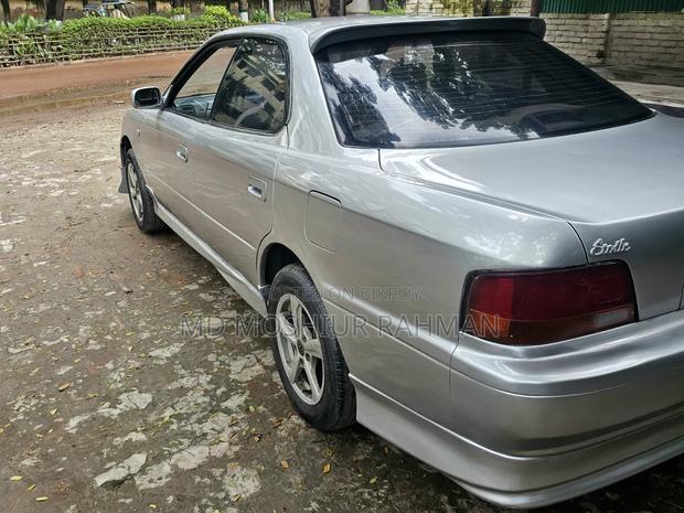Toyota Vista 1996 Silver