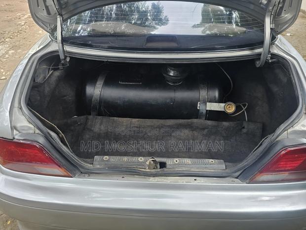 Toyota Vista 1996 Silver