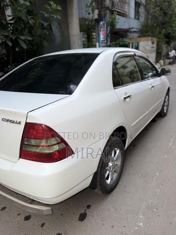 Toyota Corolla Sedan 2003 White