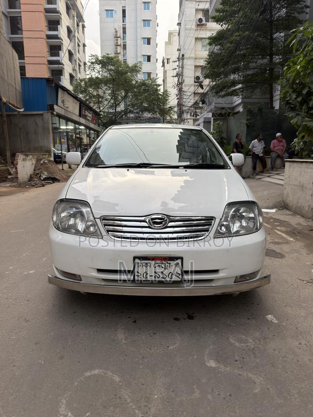 Toyota Corolla Sedan 2003 White