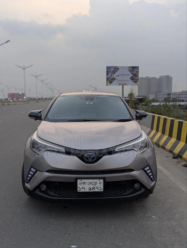 Toyota C-HR 2017 Silver