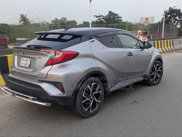 Toyota C-HR 2017 Silver