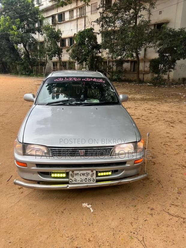 Toyota Corolla Sedan 1994 Silver