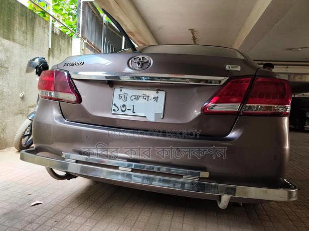 Toyota Premio 2017 Brown