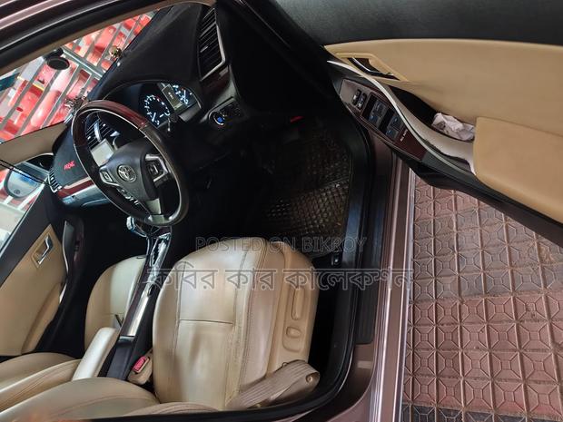 Toyota Premio 2017 Brown