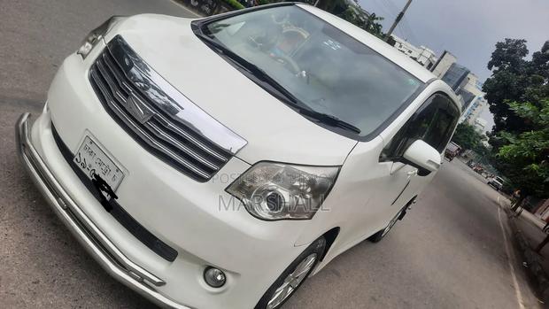 Toyota Noah 2012 Pearl