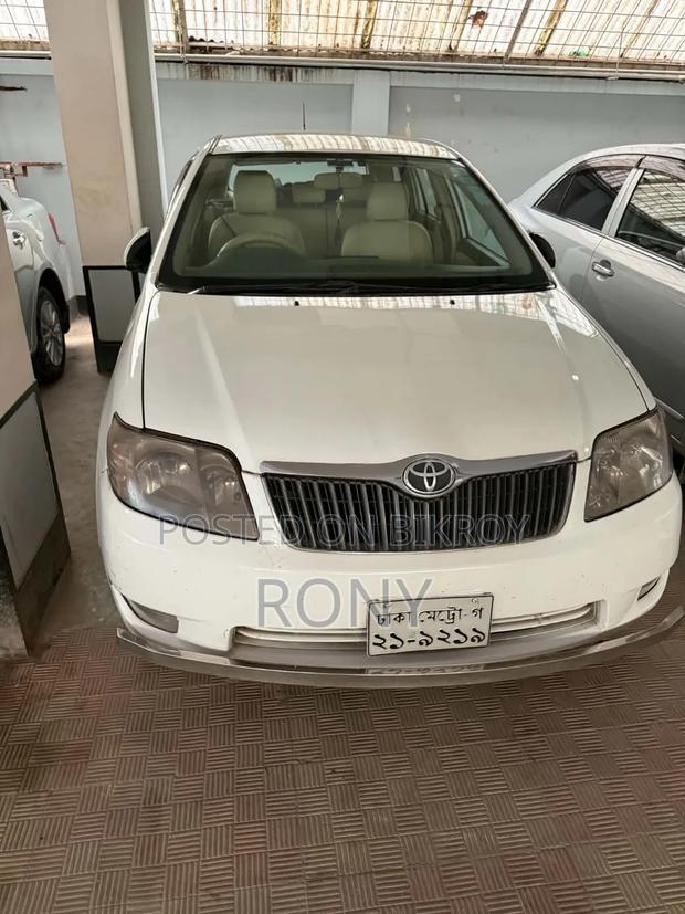 Toyota Corolla 2005 White