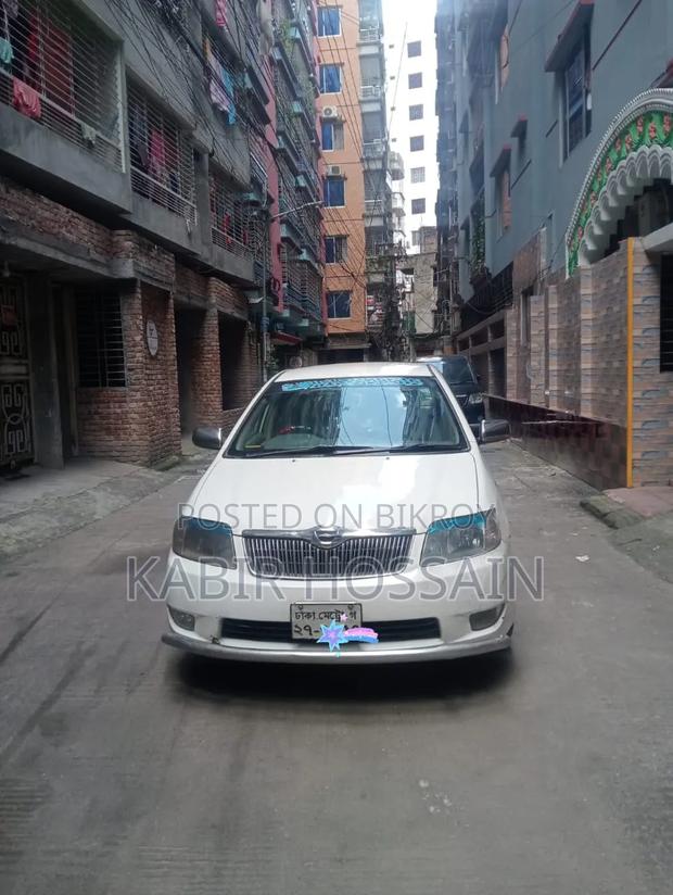 Toyota Corolla Sedan 2004 White