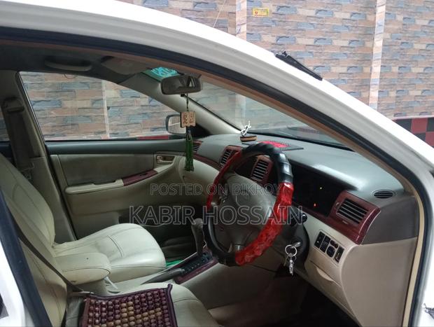 Toyota Corolla Sedan 2004 White