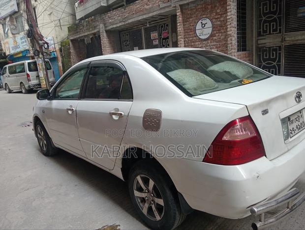 Toyota Corolla Sedan 2004 White