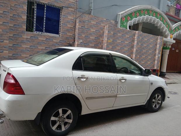 Toyota Corolla Sedan 2004 White