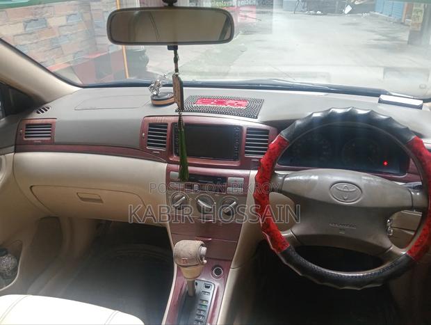 Toyota Corolla Sedan 2004 White
