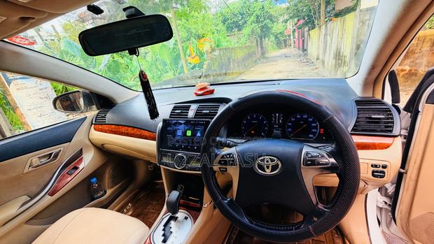 Toyota Premio 2014 Pearl