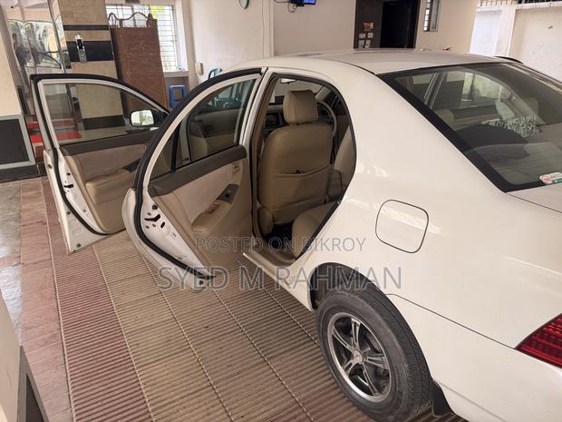 Toyota Corolla 2005 White