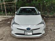 Toyota Prius 2018 Pearl for sale
