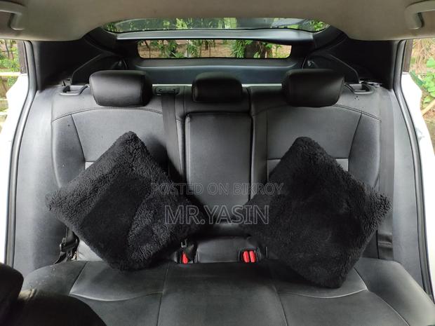 Toyota Prius 2018 Pearl