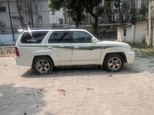 Toyota Hilux Surf 2.7 SSR 1999 Pearl