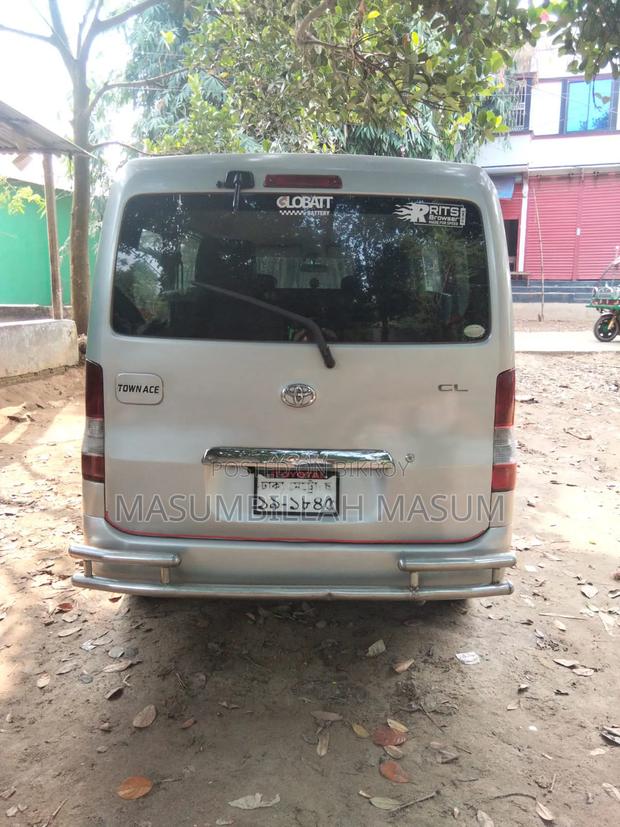 Toyota TownAce 2011 Silver
