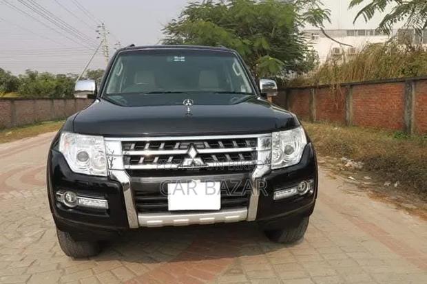Mitsubishi Pajero V90 3.0 V6 GLS/GLX 2018 Black