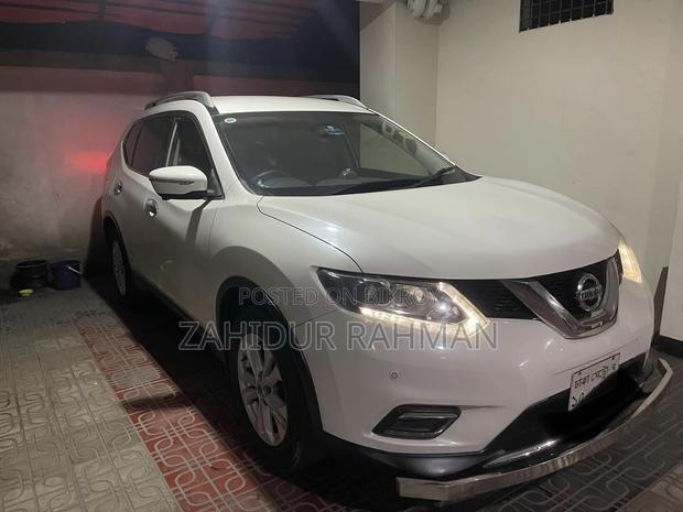 Nissan X-Trail 2.0 Petrol FWD 2014 Pearl