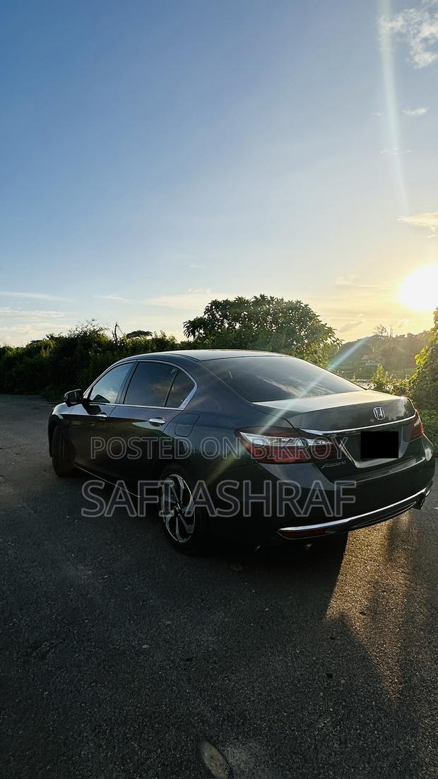 Honda Accord 2017 Gray