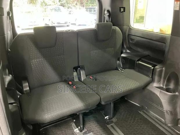 Toyota Noah 1.8 FWD Hybrid (7 seater) 2021 Pearl