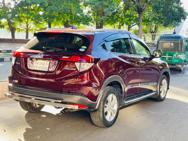 Honda Vezel 1.5 Hybrid 2WD 2014 Maroon