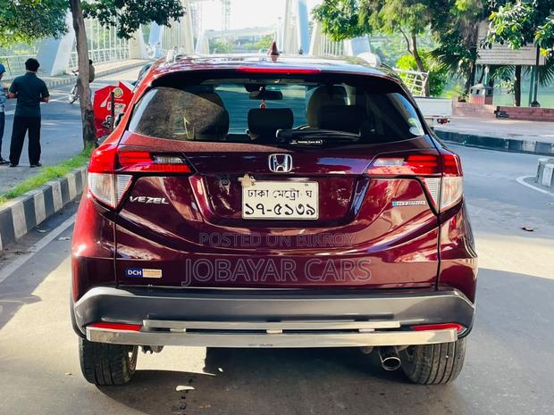 Honda Vezel 1.5 Hybrid 2WD 2014 Maroon