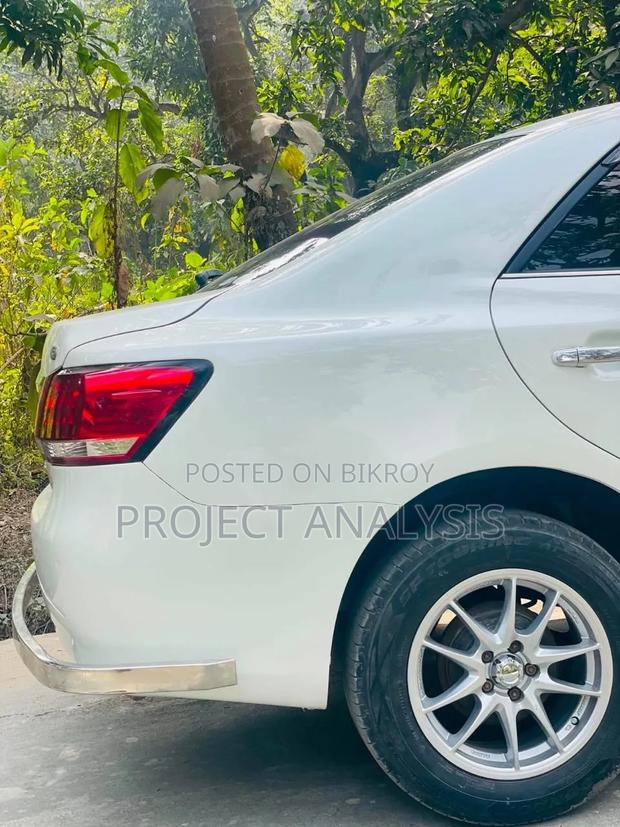 Toyota Premio 2018 Pearl