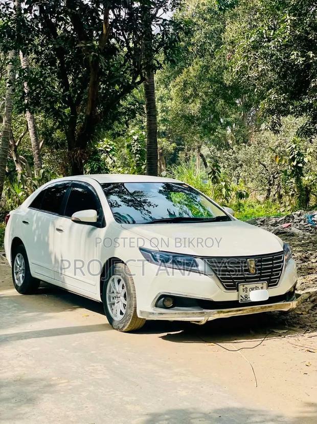 Toyota Premio 2018 Pearl