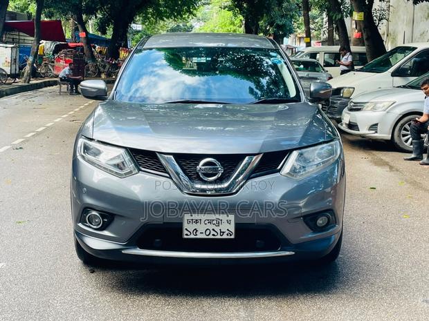 New Nissan X-Trail 2013 Gray