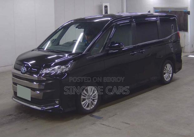Toyota Noah 2022 Black