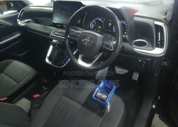 Toyota Noah 2022 Black