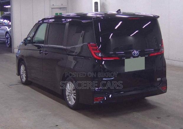 Toyota Noah 2022 Black