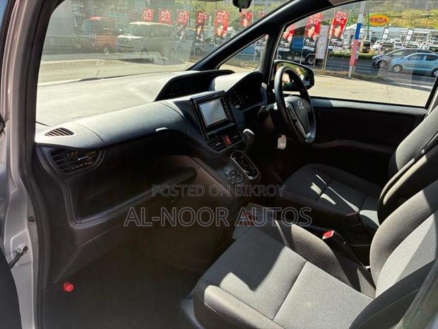 Toyota Noah 2.0 FWD (8 Seater) 2021 Silver