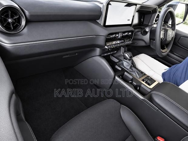 Toyota Land Cruiser 2024 Pearl