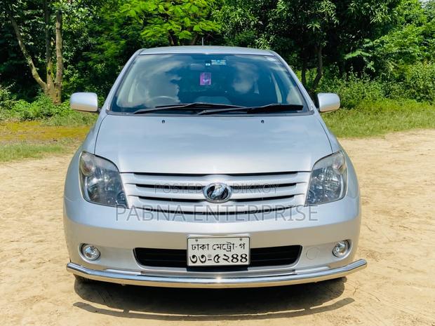 Toyota IST 2006 Silver