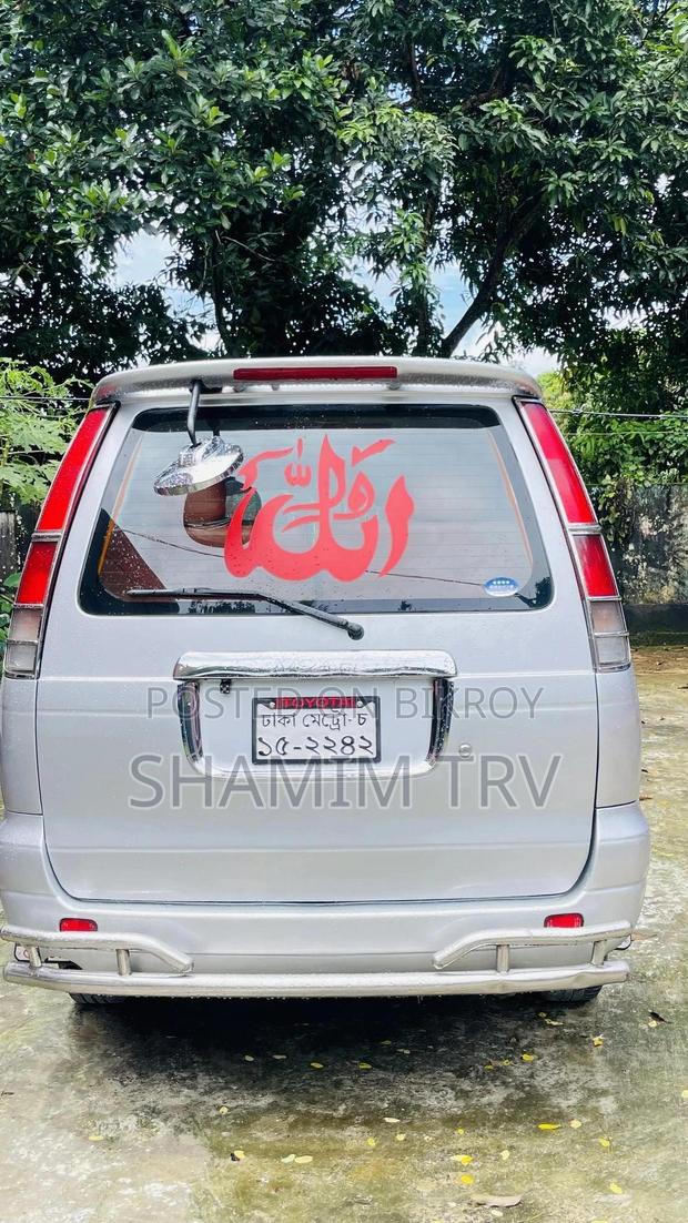 Toyota LiteAce Noah 2001 Silver